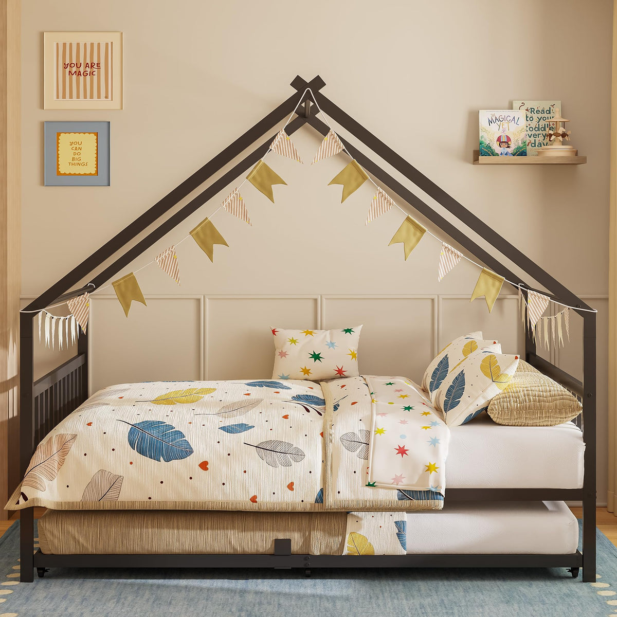 Black Daybed with Trundle D513253